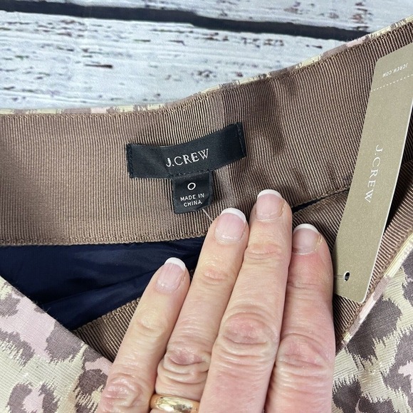 J. Crew Shorts size 0 Pink Gold Taupe Cheetah Leopard Shinny Cruise Vacation - Picture 10 of 12